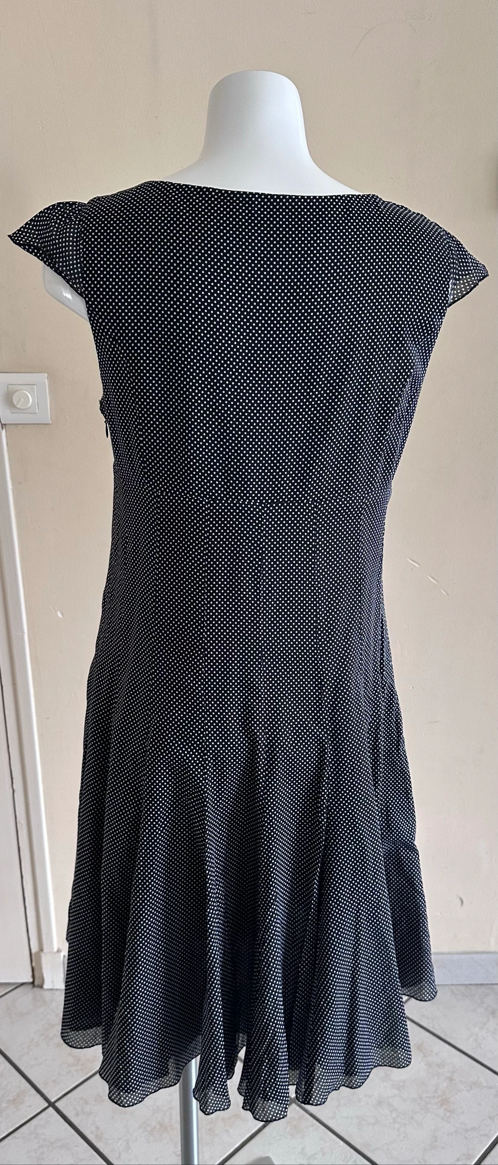 Chique gestippelde jurk Caroll – Maat 42 – Perfecte staat – photo 10